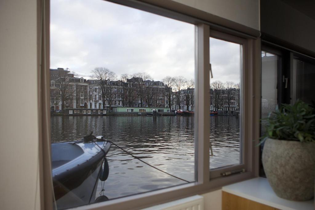 Houseboat Little Amstel Hotel Amsterdam Room photo